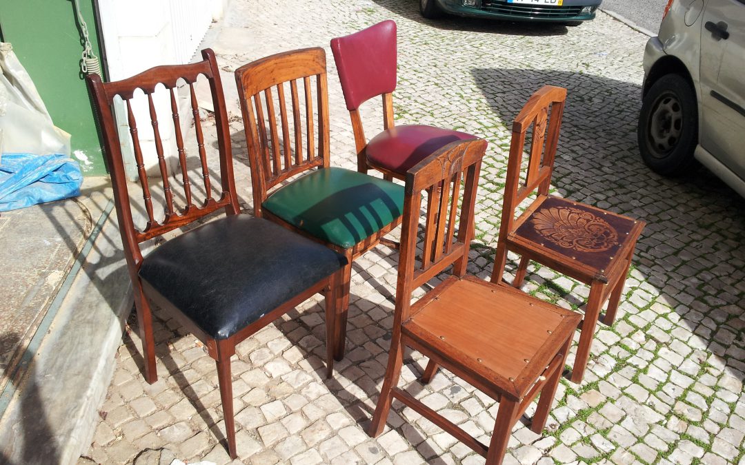 Restauration d’un ensemble de chaises