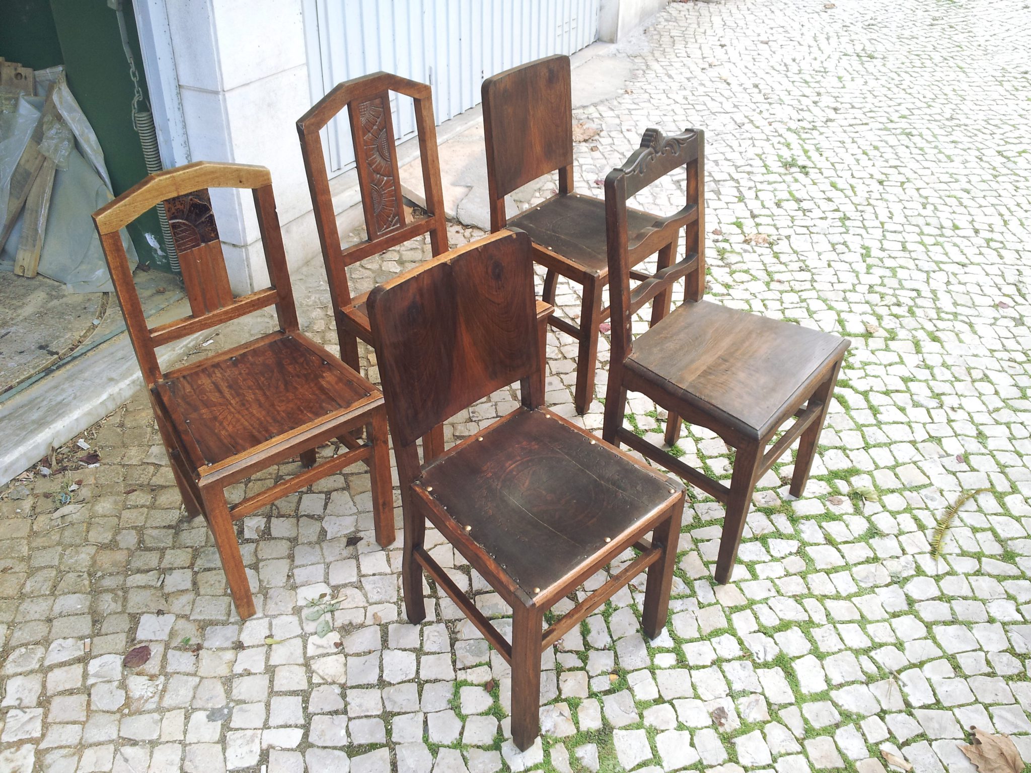 Restauro de um conjunto de cadeiras - Restauration de chaises